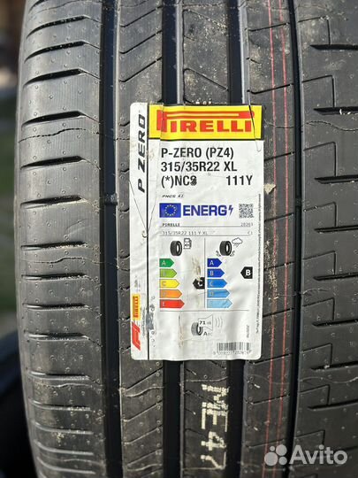 Pirelli P Zero 275/40 R22 и 315/35 R22 111Y