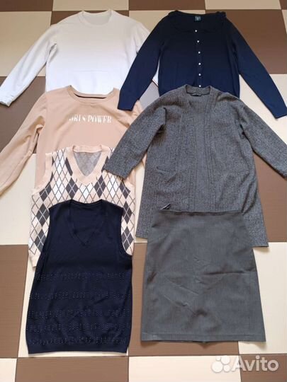 Школьная форма 158р и 152р блузки,юбки,брюки