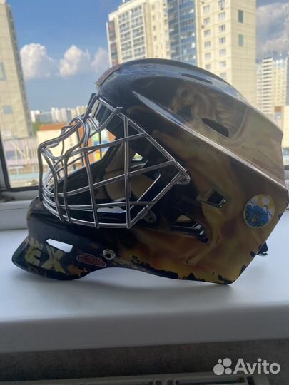 Вратарский шлем reebok