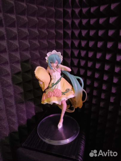 Аниме фигурка Хатцуне Мику