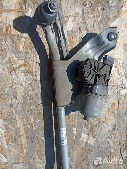 Трапеция стеклоочистителей Renault Duster