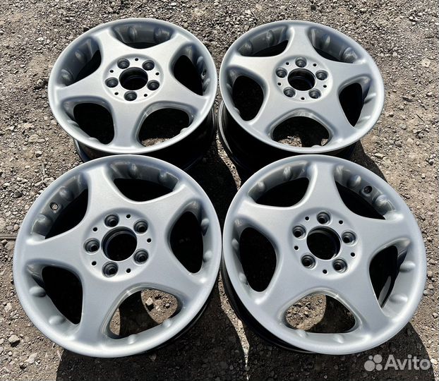 Оригинал Mercedes R16 5;112 (272)