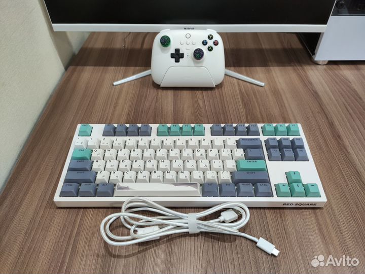 Кастомная Red square keyrox tkl classic pro II