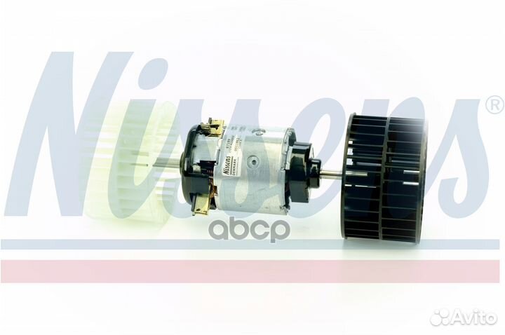 Электродвигатель отопителя с крыльчатками 24V