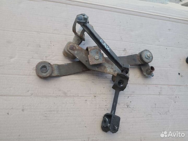 Механизм переключения передач Opel Astra H 04-2015