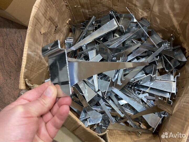 Держатель для полок