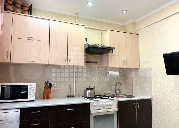 2-к. квартира, 58 м², 1/2 эт.