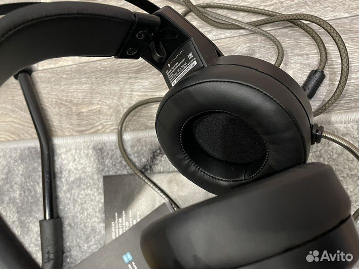 Игровые наушники