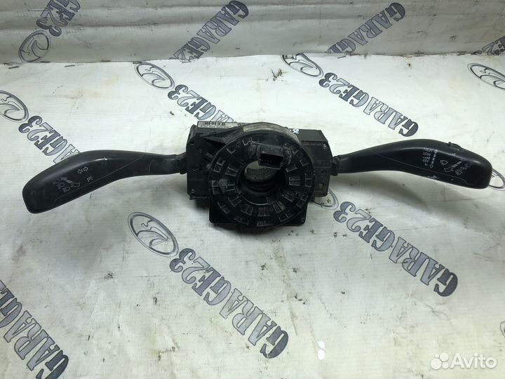 Блок переключателей подрулевой Skoda Fabia