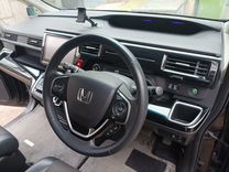 Honda Stepwgn 1.5 CVT, 2017, 91 000 км, с пробегом, цена 2 170 000 руб.