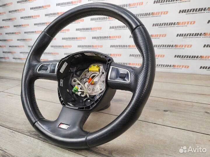 Руль Audi A4 B8 универсал 2.0 TDI caga 2011