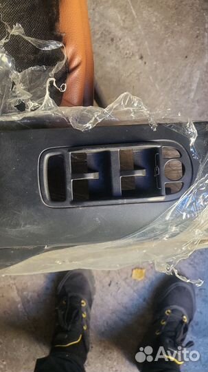 Обшивка дверей на Лендровер 2