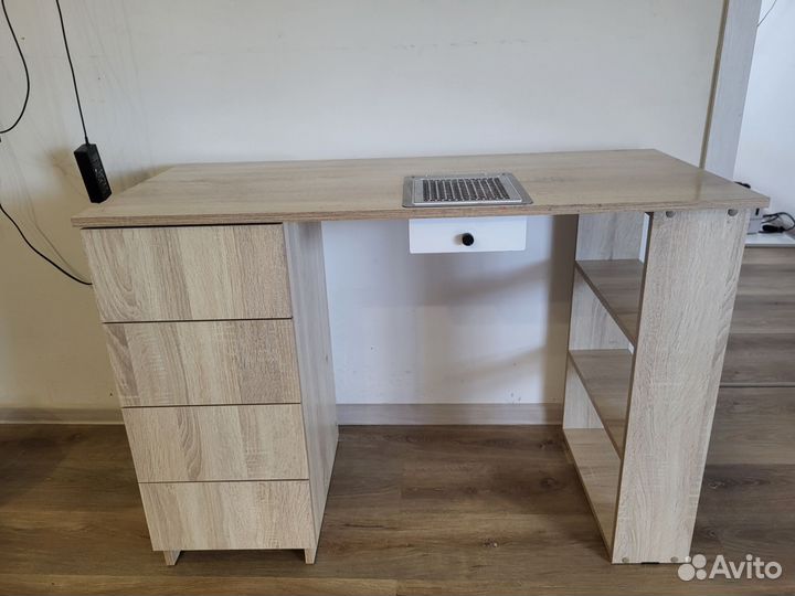 Маникюрный стол с вытяжкой airmaster vortex