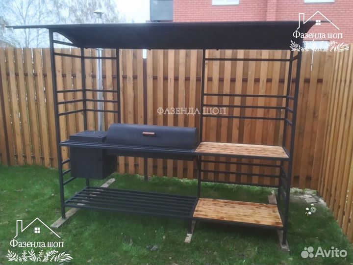 Мангал с крышей