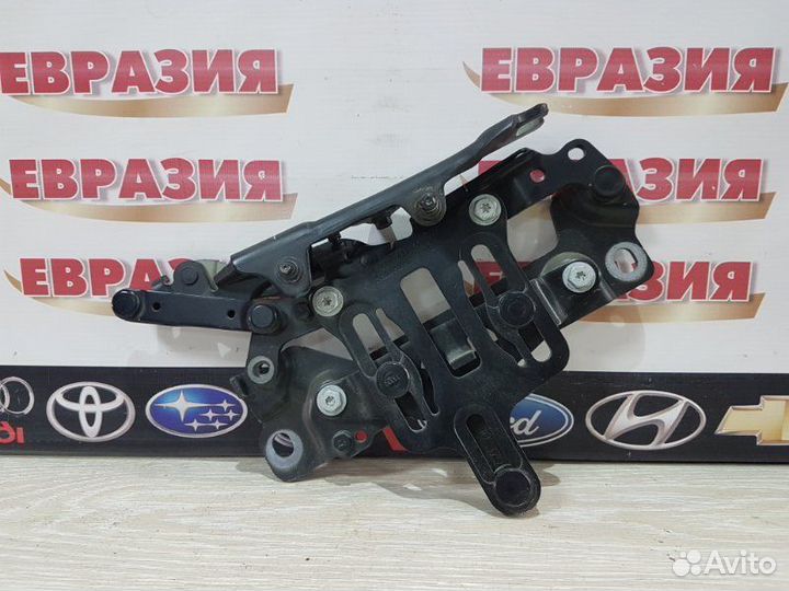 Петля капота левая Bmw 5-Series F10 N52B25 2011