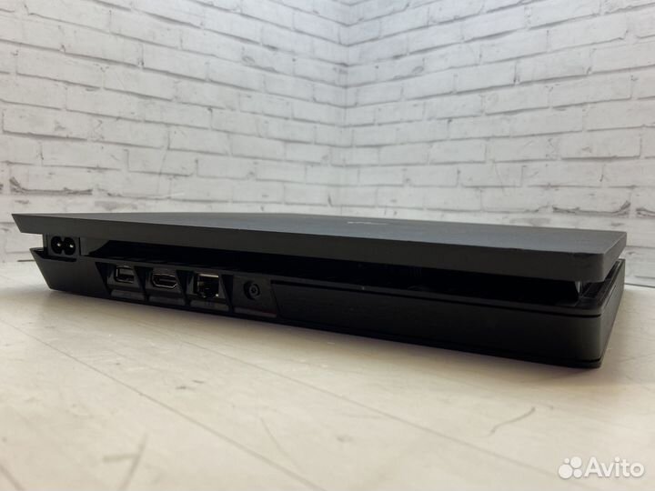 Sony PS4 slim с играми