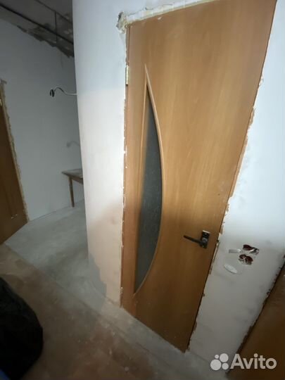 Дверь межкомнатная 600 с коробкой бу