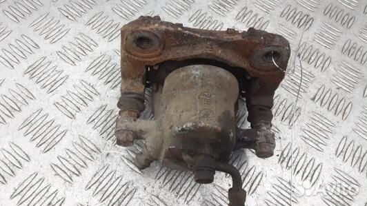 Суппорт тормозной задний левый toyota RAV 4 ZSA3