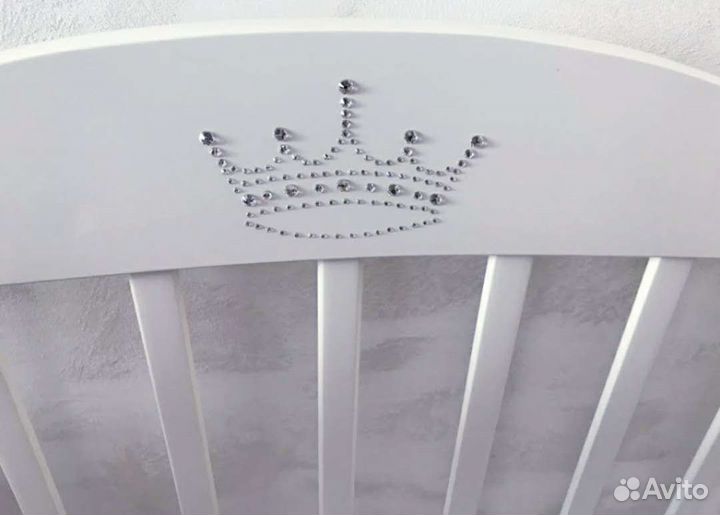 Детская кроватка с продольным маятником