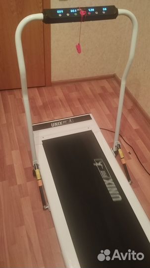 Беговая дорожка unix R300C