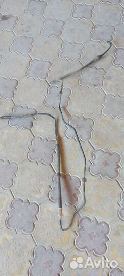 Трубка подвески задняя левая на Mercedes w220