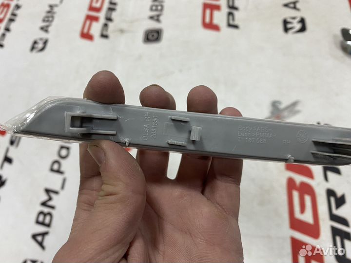 Отражатели бампера BMW E70 X5 E71 X6