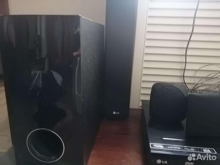 Домашний кинотеатр с караоке LG