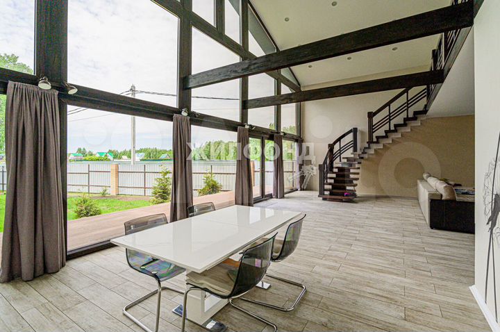 Коттедж 167 м² на участке 20 сот.