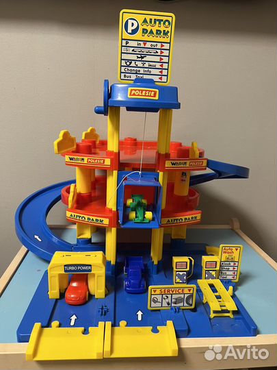 Парковка гараж трек полесье