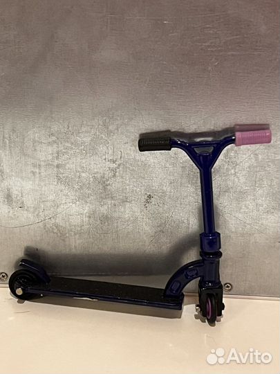 Фингерборд / самокат