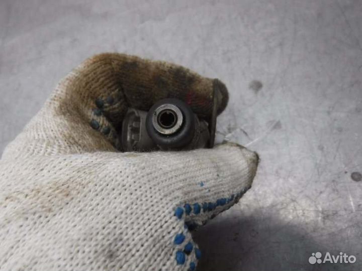 Форсунка Mitsubishi Pajero 3 6G74 2001