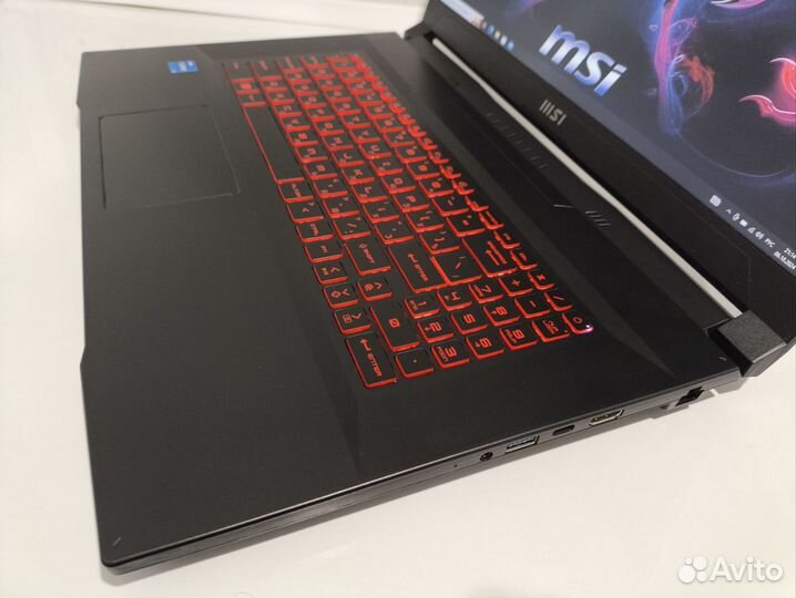 MSI katana GF76 RTX3050, I5-11400H, RAM16Gb