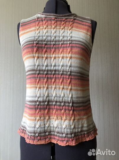 Джемпер без рукавов. Ручная работа