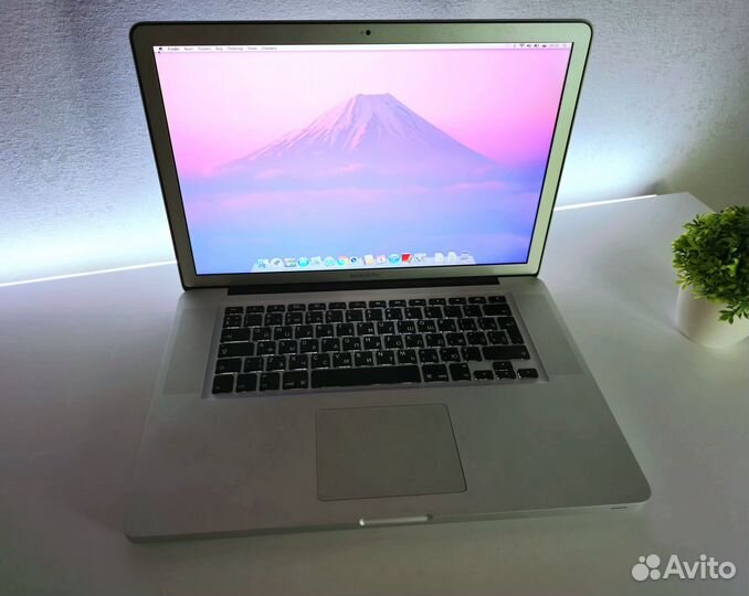 Ноутбук Apple Macbook Pro 15 i7\HD Graphics\4 Gb\1