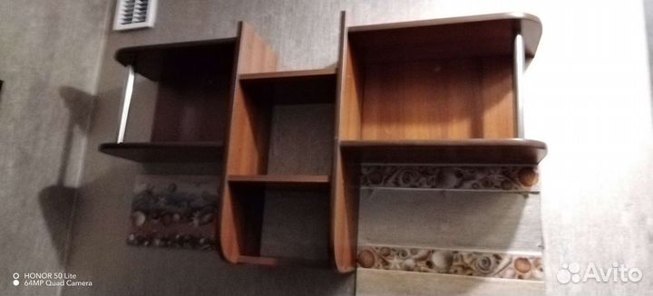 Полка настенная навесная