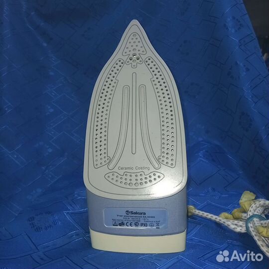 Утюг Sakura SA-3036G с тифлоновым покрытием