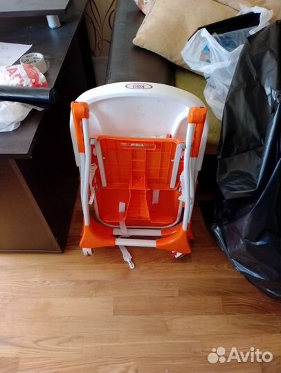 Столик для кормления