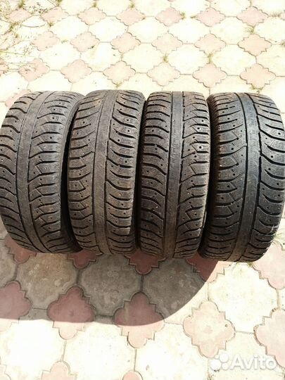 Firestone Ice Cruiser 7 215/60 R16 95T