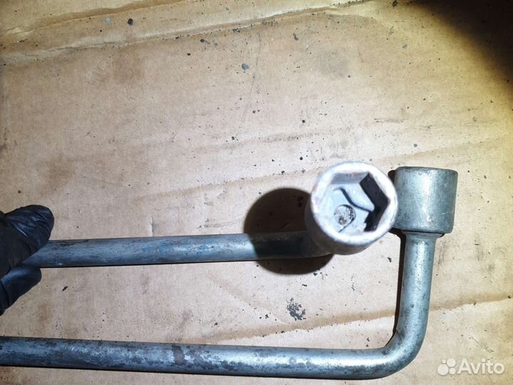 Балонный ключ 19 Mercedes Vito w638