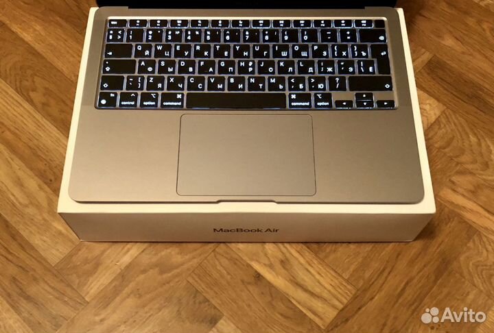 MacBook Air M1 Ростест 8GB/256GB, 32 цикла