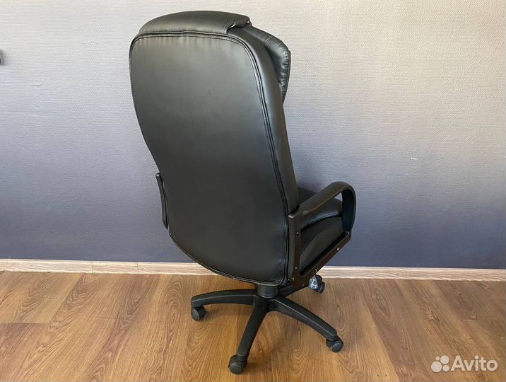Офисное кресло. Удобное