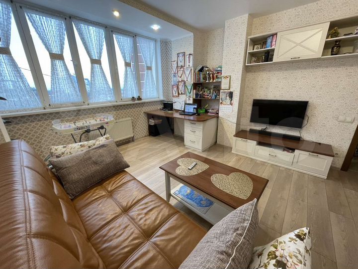 3-к. квартира, 98,4 м², 2/19 эт.