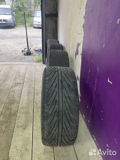 Triangle TR968 245/45 R18