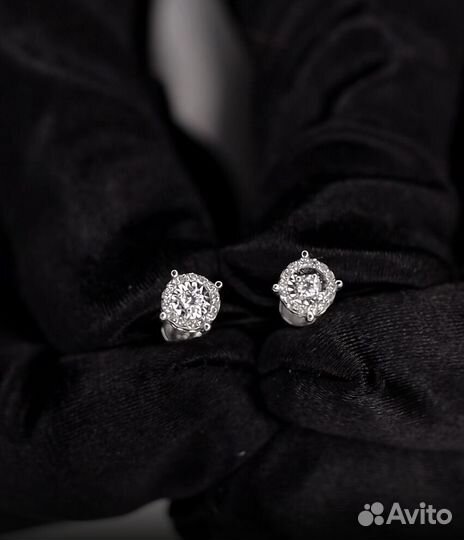 Пусеты с бриллиантом выращенным 2 карата