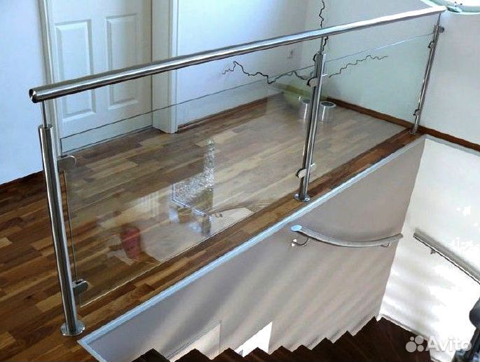Стеклянные ограждения лестницы от производителя