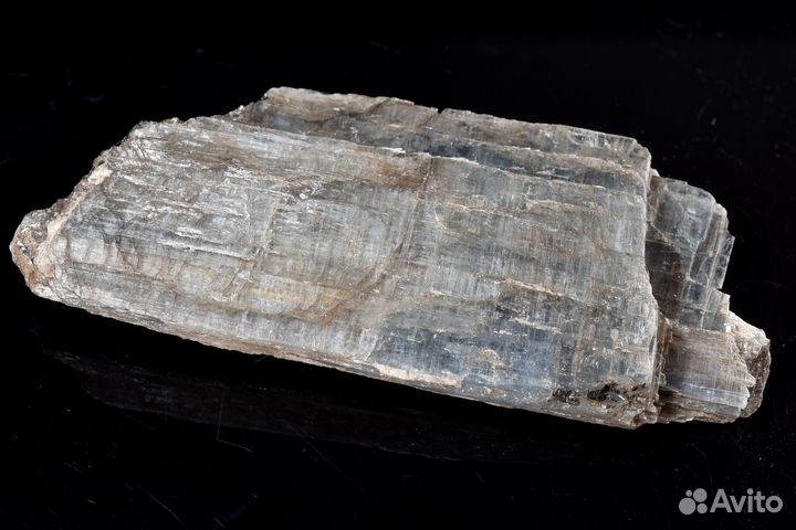 Кианит. Лот №1041