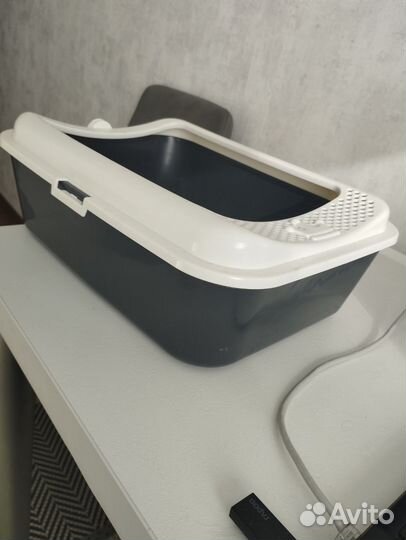 Лоток для кошек и собак новый