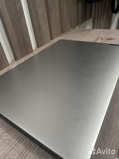 Ноутбук Lenovo 2021го года