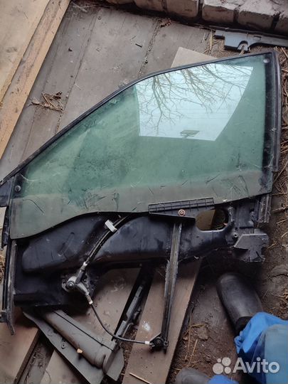 Механизм стеклоподъемника Ауди 80