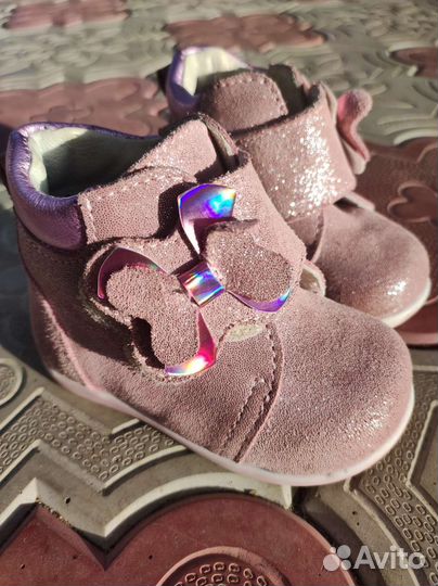 Сапожки для девочки